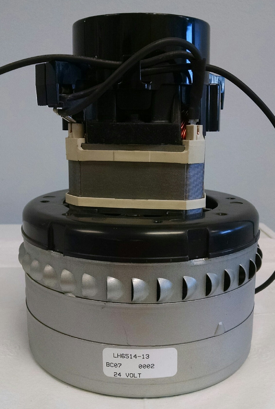 LH6514-13 Lighthouse vacuum motor, 5.7in., 24V, 3 stage