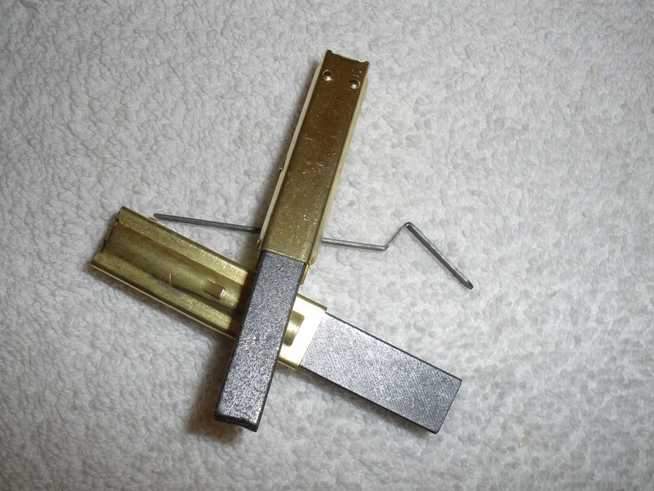 Lighthouse 240V Brush Set